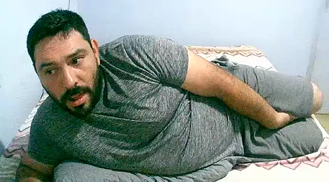 Snapshot of lucasprloco chatting on March 13, 11:38 pm lucasprloco online show from March 13, 11:38 pm