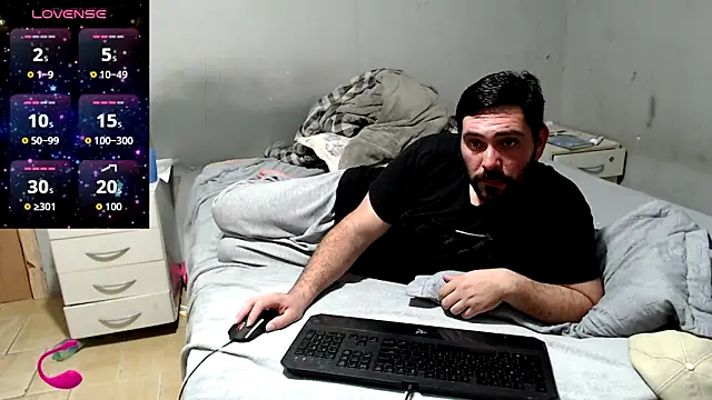 Snapshot of lucasprloco chatting on September 15, 10:32 pm lucasprloco online show from September 15, 10:32 pm