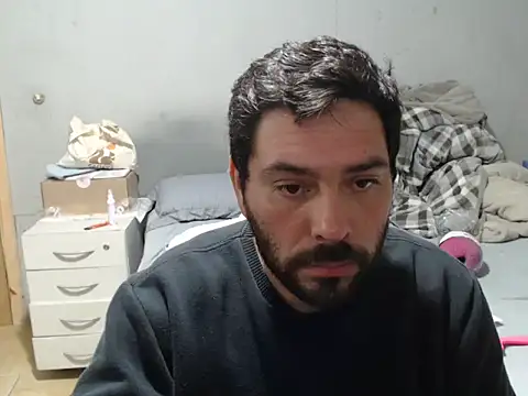 Snapshot of lucasprloco chatting on September 17, 10:33 pm lucasprloco online show from September 17, 10:33 pm