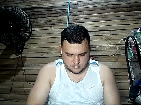 Snapshot of Arcangel_05 chatting on July 2, 4:51 am Arcangel 05 online show from July 2, 4:51 am
