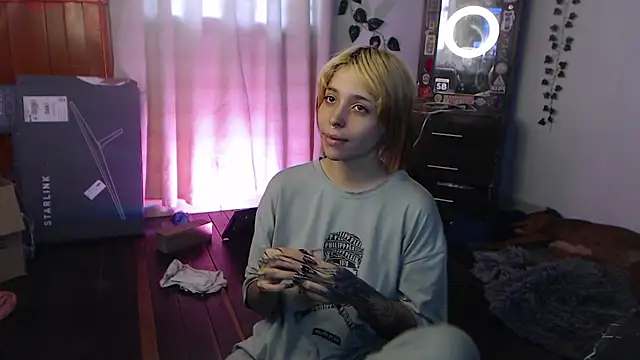 MaryJannes online show from February 7, 9:04 pm