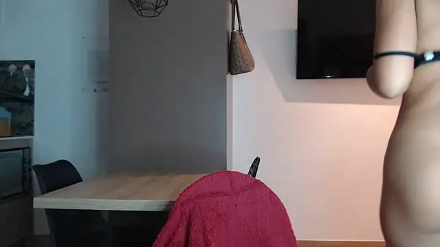 alexademie1 online show from December 22, 10:47 pm