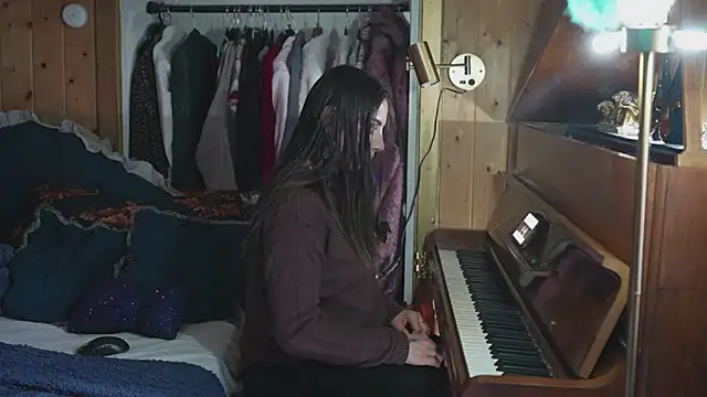 VanessaDoyle online show from April 14, 11:27 am