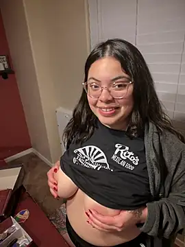 drizzypeach602 online show from February 1, 9:32 am