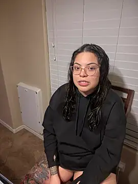 drizzypeach602 online show from February 22, 7:56 am