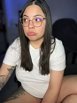 drizzypeach602 online show from March 19, 6:46 am