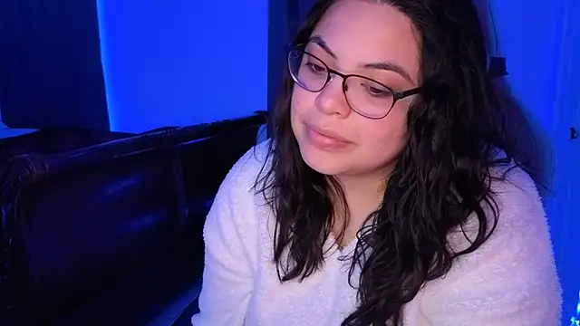 Snapshot of drizzypeach602 chatting on January 19, 4:27 am drizzypeach602 online show from January 19, 4:27 am