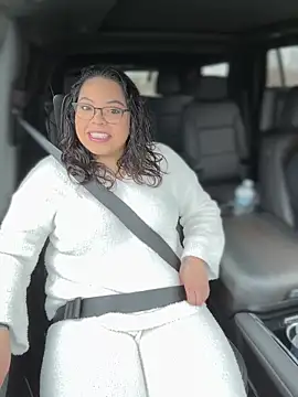 Snapshot of drizzypeach602 chatting on February 4, 8:25 pm drizzypeach602 online show from February 4, 8:25 pm