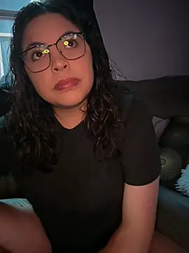 drizzypeach602 online show from April 22, 11:17 pm