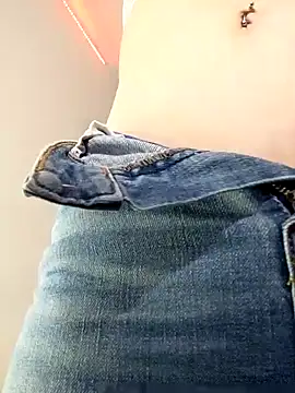 Amira Milker online show from January 31, 2:07 pm