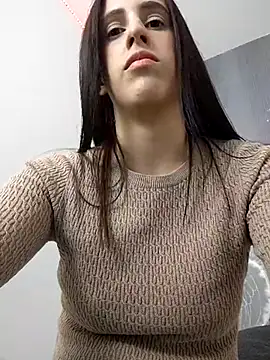 Amira Milker online show from February 25, 4:00 pm