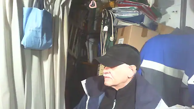 nonnomaturobisex online show from January 14, 8:31 am