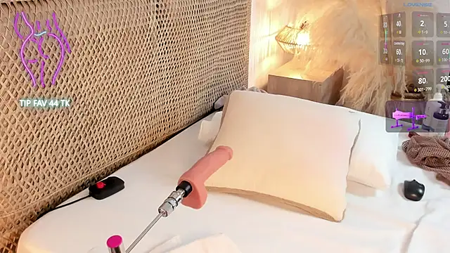 cloe 25 online show from November 5, 3:06 am