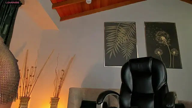 LexieWayne online show from January 4, 12:38 pm