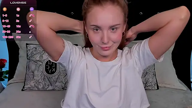 LianaFord online show from March 3, 7:39 pm