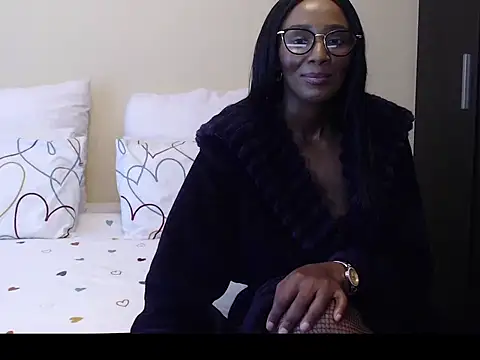 yummycherryxx online show from September 19, 8:16 am