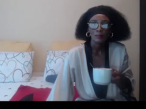 yummycherryxx online show from February 23, 7:06 am