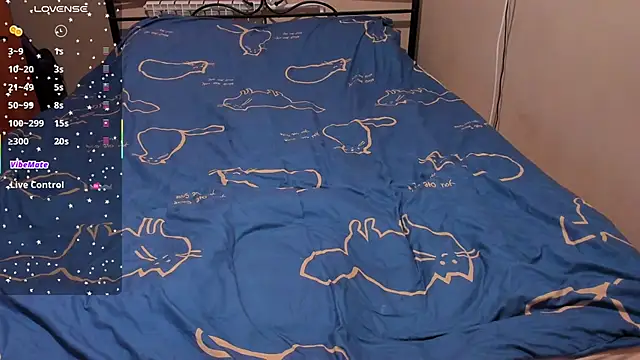 Snapshot of eva_zero chatting on February 23, 12:13 pm eva zero online show from February 23, 12:13 pm