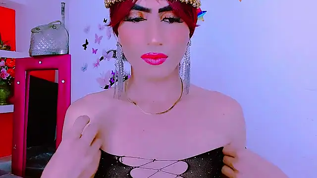 Snapshot of priscilahotker chatting on January 17, 4:39 am priscilahotker online show from January 17, 4:39 am