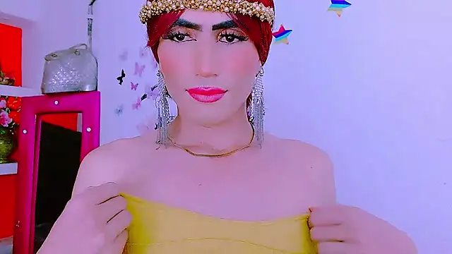 Snapshot of priscilahotker chatting on January 17, 7:41 am priscilahotker online show from January 17, 7:41 am