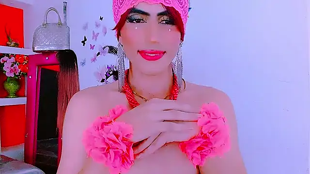 Snapshot of priscilahotker chatting on January 18, 3:27 pm priscilahotker online show from January 18, 3:27 pm
