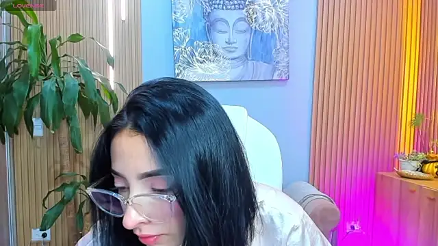 barbie scoth  online show from April 29, 8:59 pm