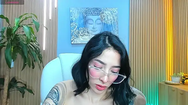 Snapshot of barbie_scoth_ chatting on May 9, 8:47 pm barbie scoth online show from May 9, 8:47 pm