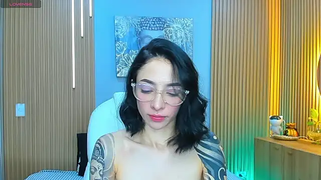 Snapshot of barbie_scoth_ chatting on May 31, 3:36 am barbie scoth online show from May 31, 3:36 am