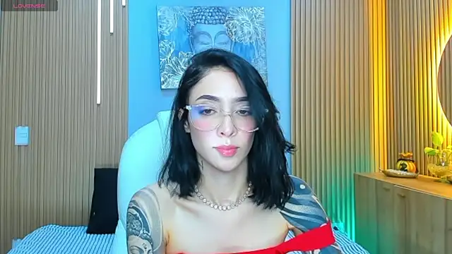 Snapshot of barbie_scoth_ chatting on June 4, 10:49 pm barbie scoth online show from June 4, 10:49 pm