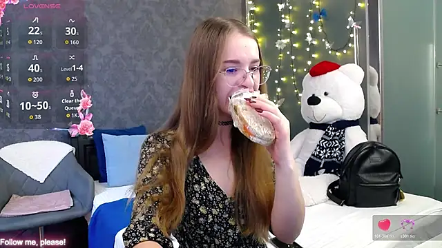 KateJonson online show from November 4, 7:29 am