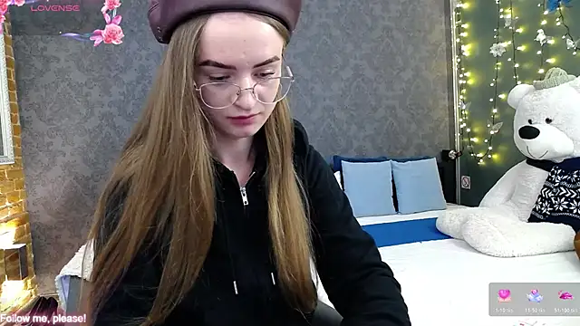 KateJonson online show from November 12, 1:22 pm