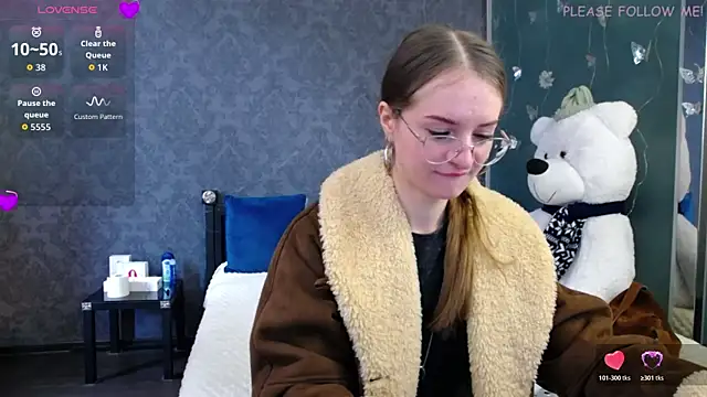 Snapshot of KateJonson chatting on February 28, 7:31 am KateJonson online show from February 28, 7:31 am