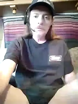 truckerlove69 online show from February 7, 8:10 pm