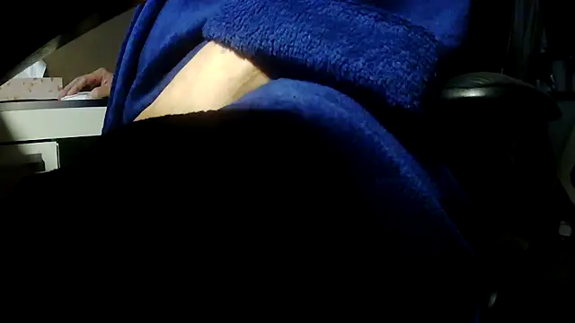 Snapshot of suedel65 chatting on March 25, 4:07 am suedel65 online show from March 25, 4:07 am