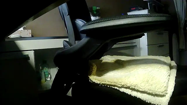 Snapshot of suedel65 chatting on March 27, 3:12 am suedel65 online show from March 27, 3:12 am