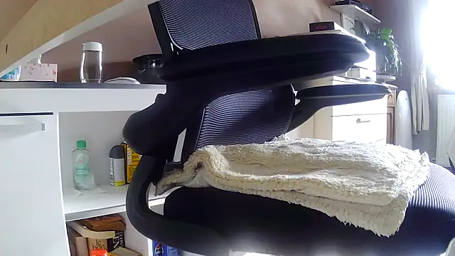 Snapshot of suedel65 chatting on March 29, 2:50 pm suedel65 online show from March 29, 2:50 pm