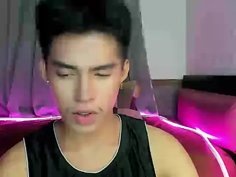 Snapshot of Lightjt04 chatting on October 27, 3:05 pm Lightjt04 online show from October 27, 3:05 pm