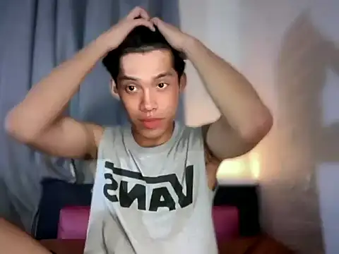 Snapshot of Lightjt04 chatting on April 24, 2:30 pm Lightjt04 online show from April 24, 2:30 pm