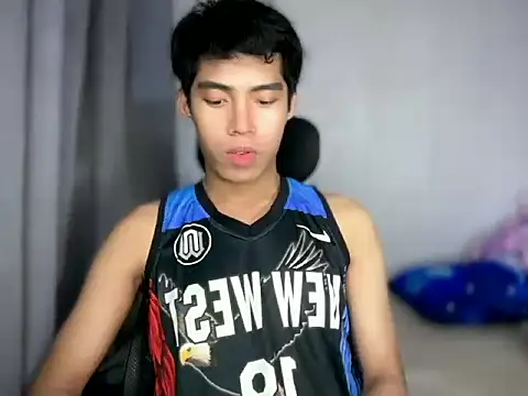 Snapshot of Lightjt04 chatting on May 14, 9:43 pm Lightjt04 online show from May 14, 9:43 pm