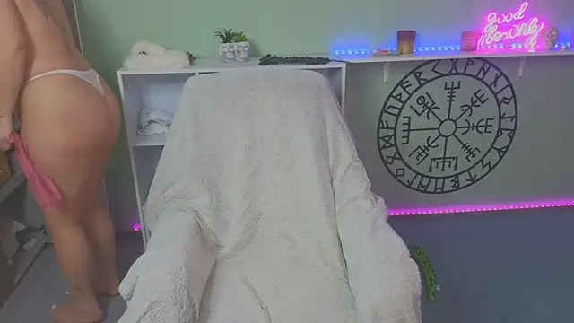 Jan ina online show from March 1, 7:15 pm