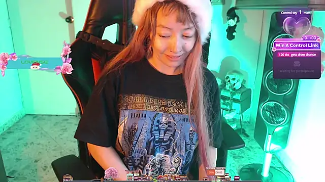 pink-2022 online show from December 26, 2:37 pm