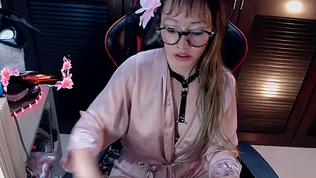 pink-2022 online show from May 9, 12:21 pm