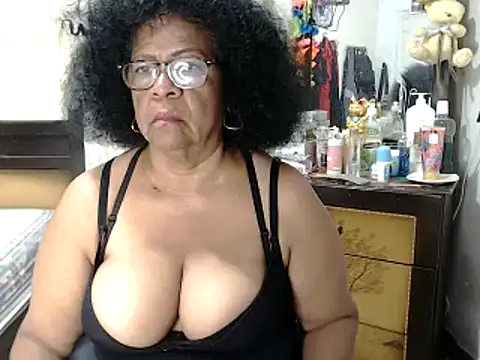 Snapshot of Yayis-hot-sexyw chatting on December 15, 4:51 am Yayis-hot-sexyw online show from December 15, 4:51 am