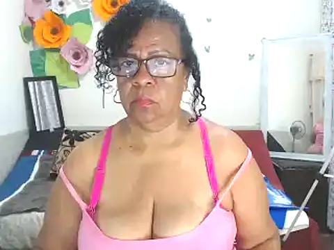 Snapshot of Yayis-hot-sexyw chatting on January 29, 4:30 pm Yayis-hot-sexyw online show from January 29, 4:30 pm