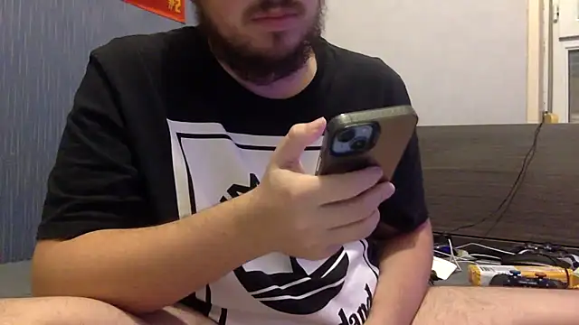 Snapshot of MathAndOnlyMath chatting on November 11, 12:43 am MathAndOnlyMath online show from November 11, 12:43 am