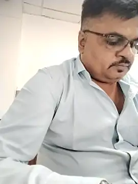 Desi Londa 143 online show from May 21, 3:41 pm