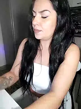 hot-babygirl online show from January 13, 8:48 pm