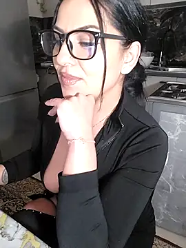 hot-babygirl online show from March 2, 11:42 pm