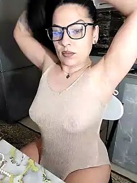 hot-babygirl online show from March 5, 12:59 am