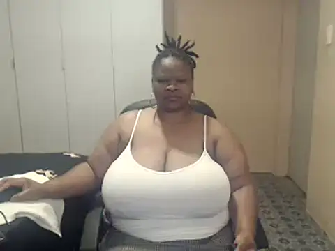 sweetnoziexx online show from November 4, 5:28 am